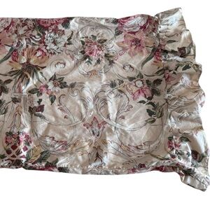 Ralph Lauren Guinevere Medieval Ruffled King Pillow Cases Set Of 2 Excellent